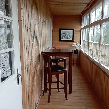 Hochparterre Mit Balkon Und Gartenblick - Elisabeth Von Berg * Rottweil