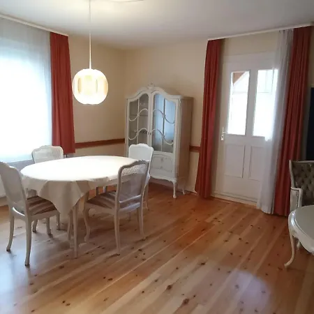 Hochparterre Mit Balkon Und Gartenblick - Elisabeth Von Berg Appartamento